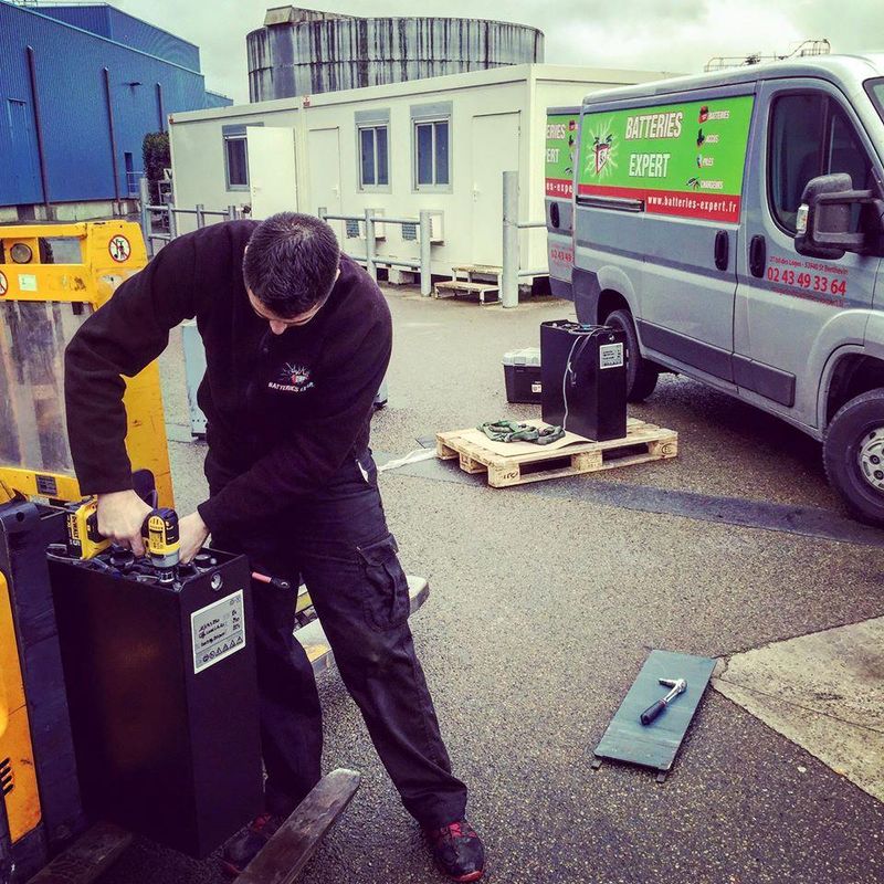 Services Batteries Expert.